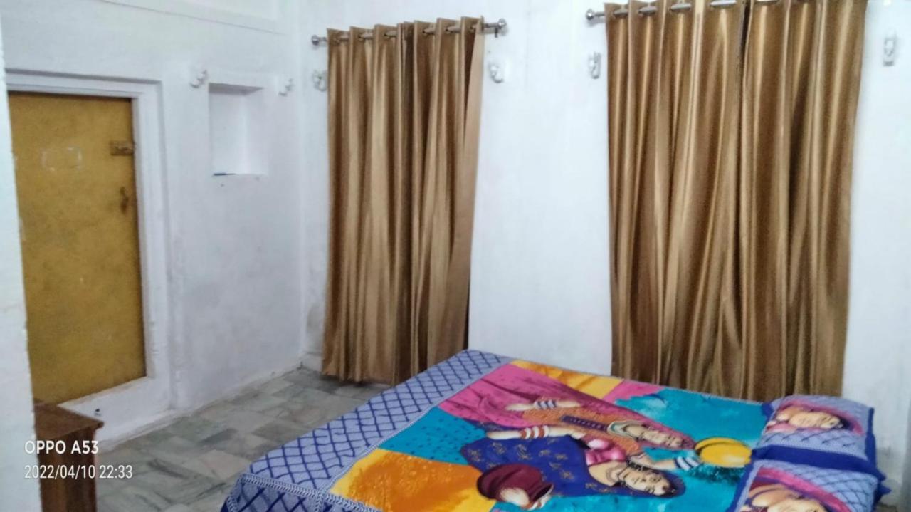 Shri Swami Sheetal Das Aashram Dharmshala Varanasi Dış mekan fotoğraf